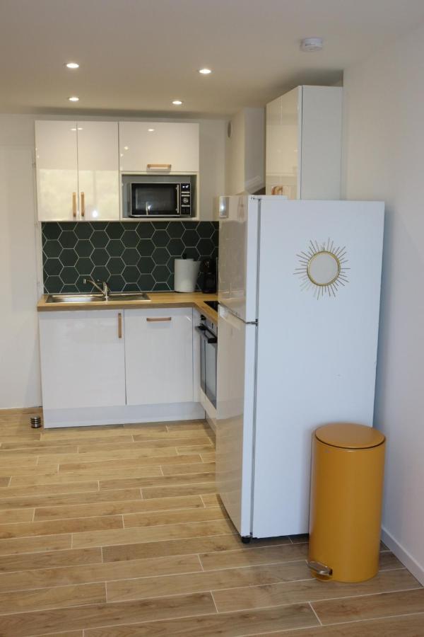 Le Petit Sud Apartment Carqueiranne Bagian luar foto